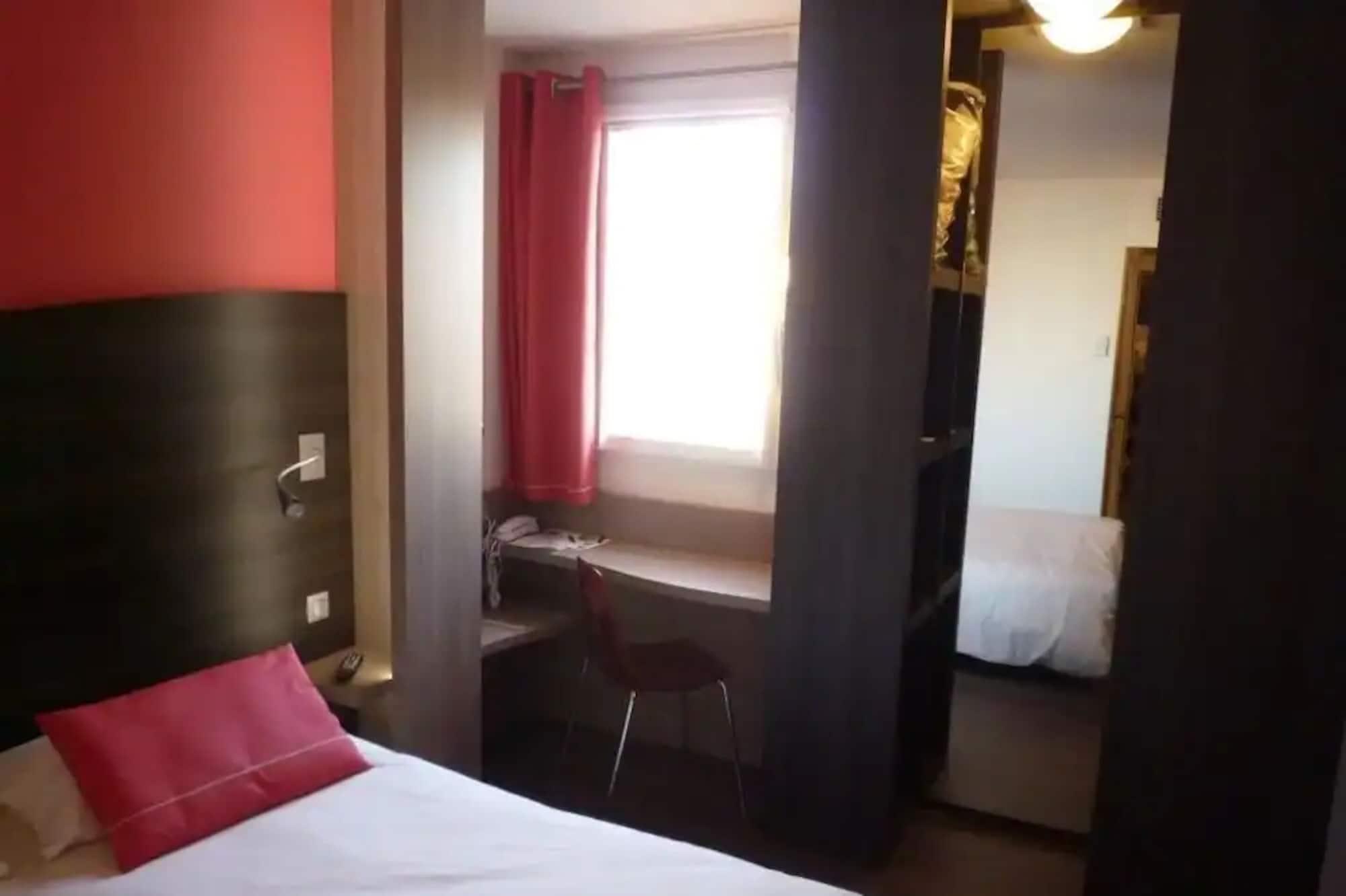 Kyriad La Roche Sur Yon Экстерьер фото